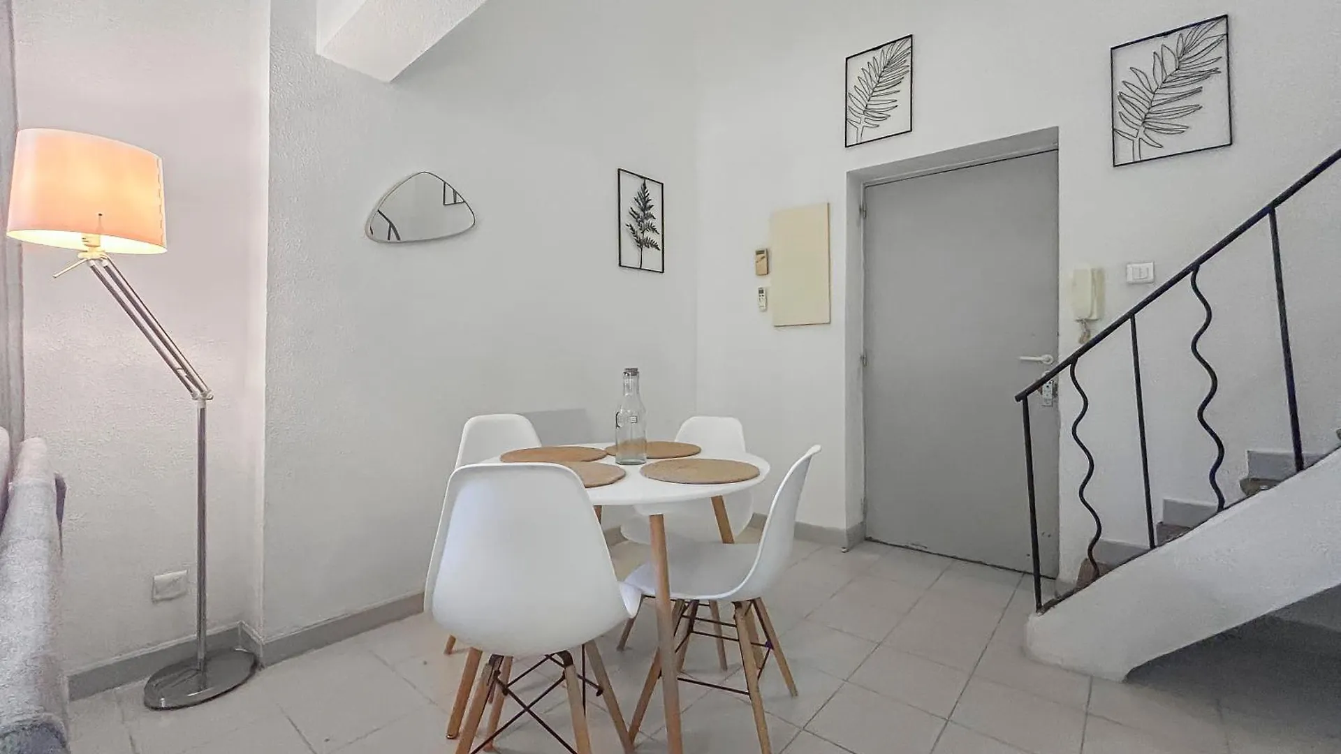 Apartment Suite Douceur - Lit King Size - Clim & Wifi Avignon France